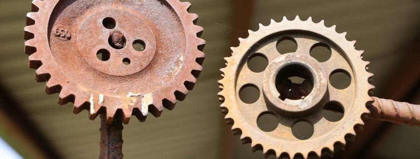 Industrial vs Mechanical Engineering: Key Differences